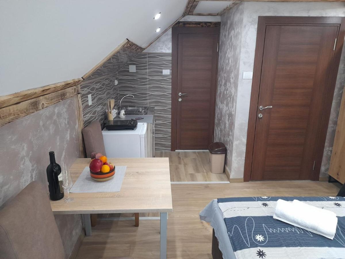 Apartmani Milosavljevic Divcibare Ngoại thất bức ảnh