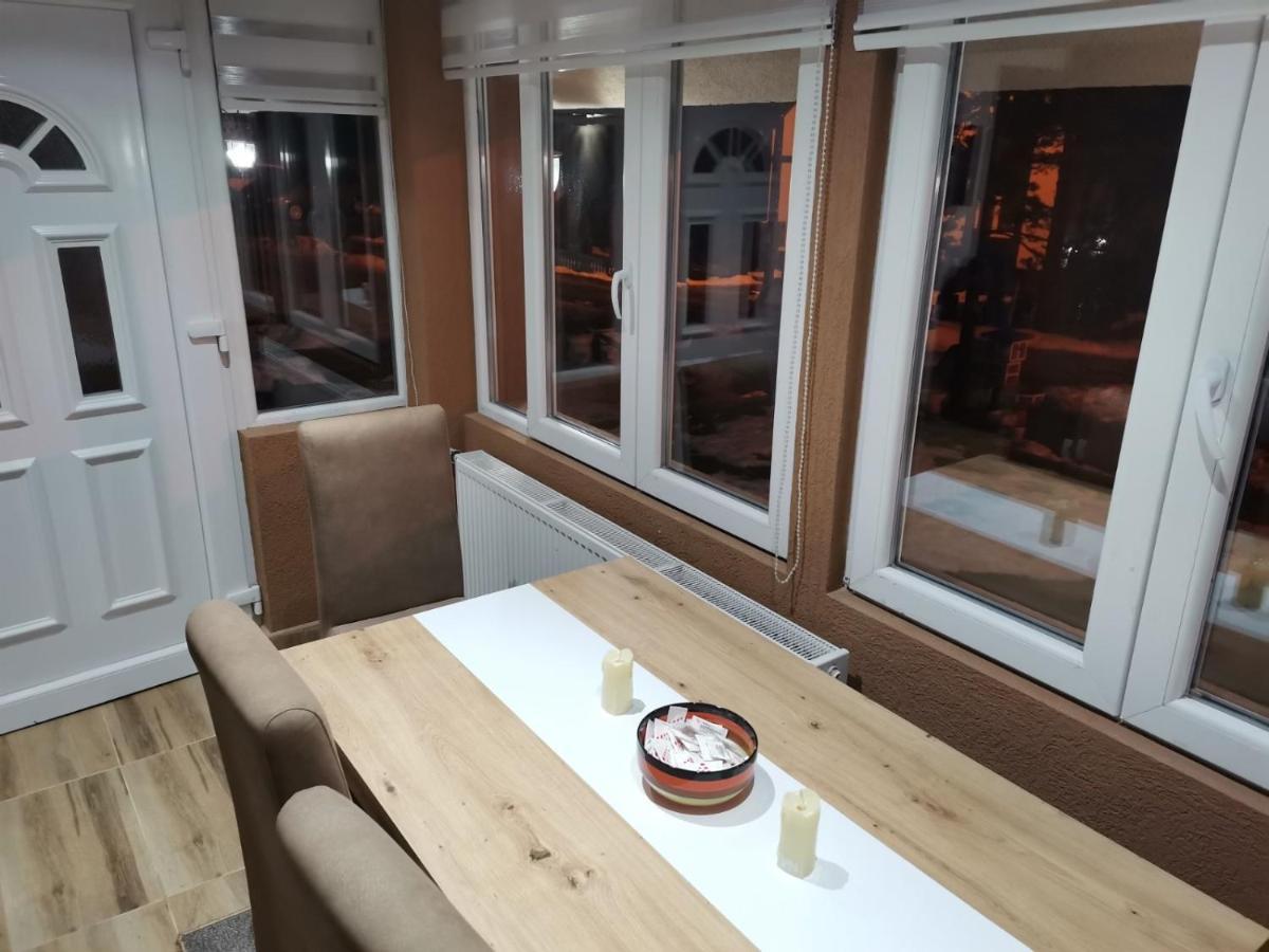 Apartmani Milosavljevic Divcibare Ngoại thất bức ảnh