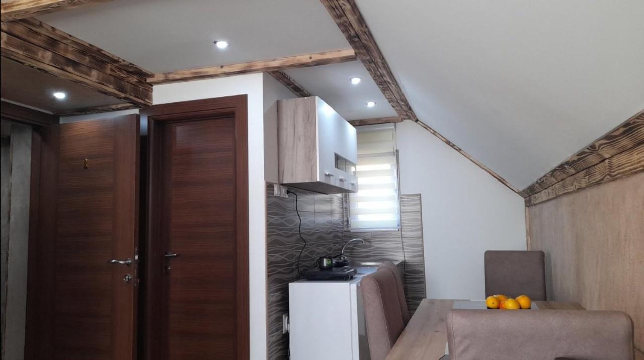 Apartmani Milosavljevic Divcibare Ngoại thất bức ảnh