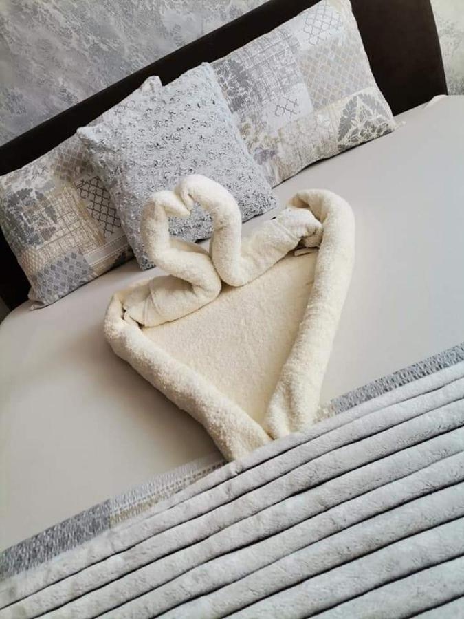 Apartmani Milosavljevic Divcibare Ngoại thất bức ảnh
