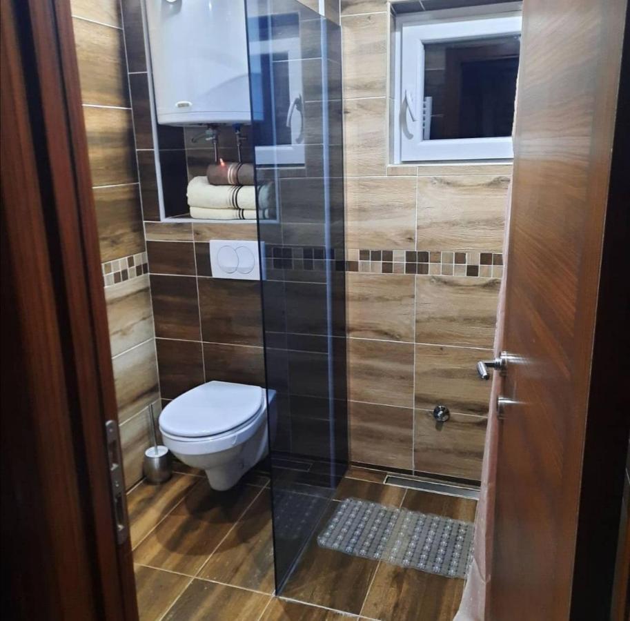 Apartmani Milosavljevic Divcibare Ngoại thất bức ảnh