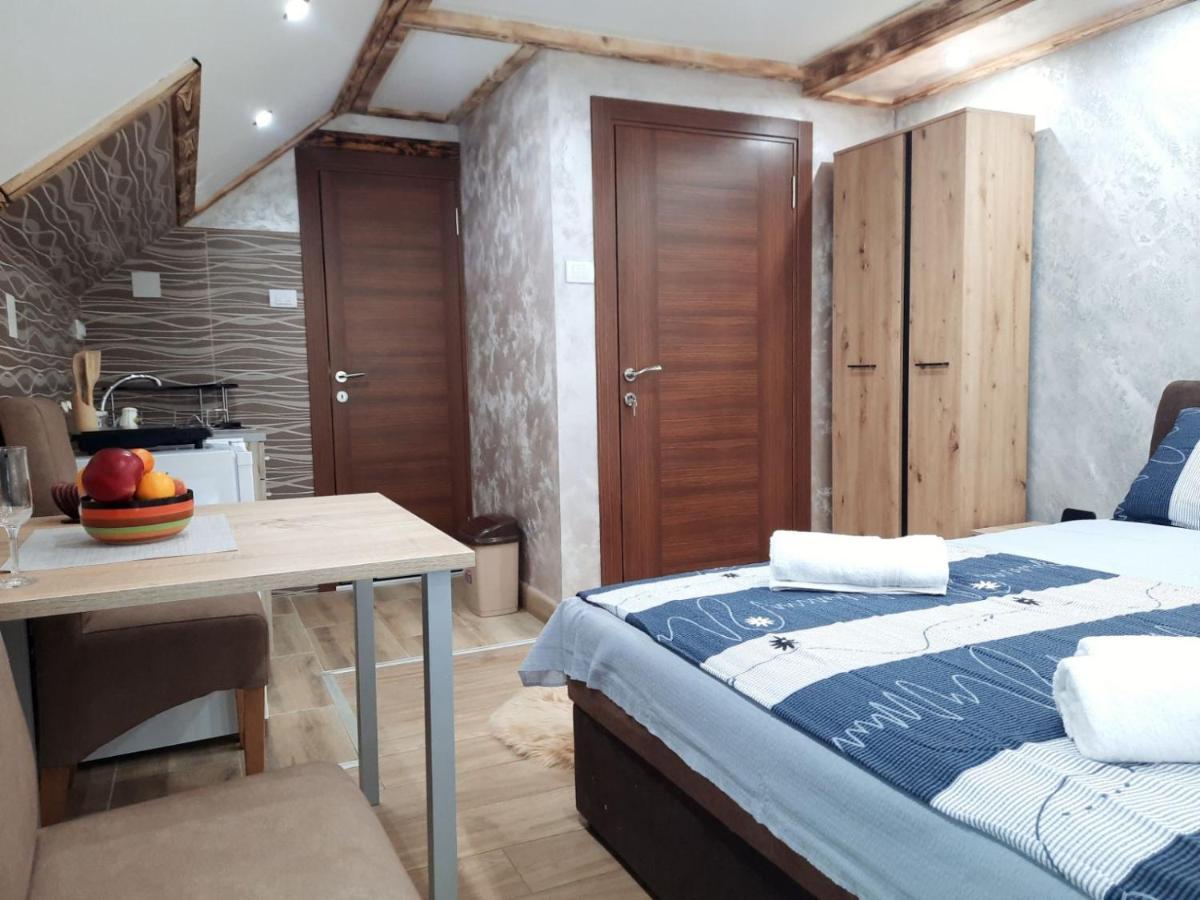 Apartmani Milosavljevic Divcibare Ngoại thất bức ảnh
